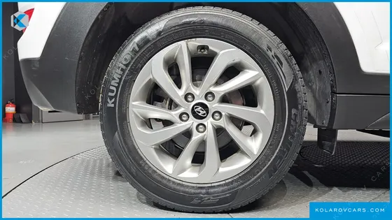 HYUNDAI TUCSON DIESEL 1.7 2WD