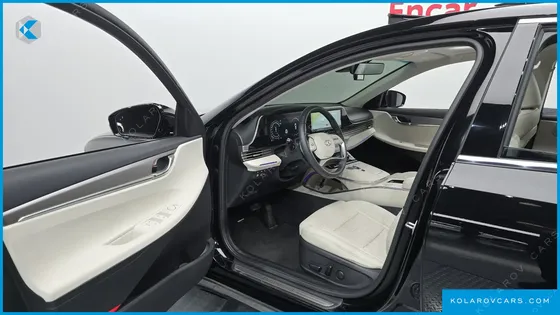 HYUNDAI GRANDEUR LE BLANC