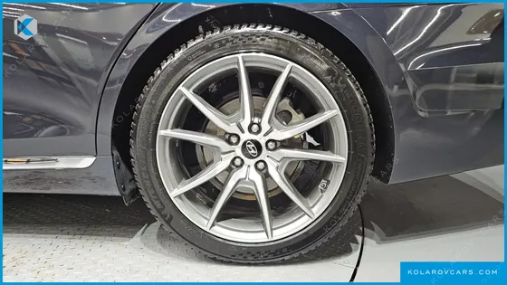 HYUNDAI GRANDEUR EXCLUSIVE