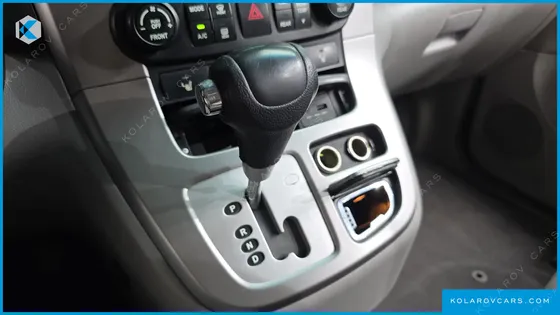 KIA CARNIVAL NEW CARNIVAL GLX