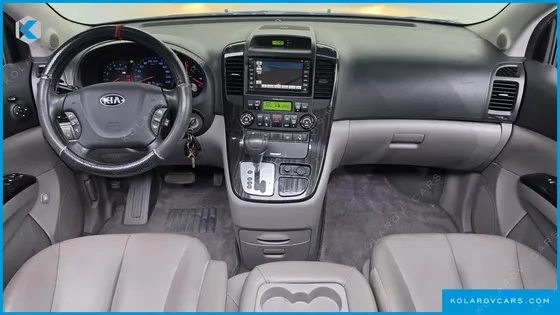 KIA CARNIVAL NEW CARNIVAL LIMOUSINE GLX