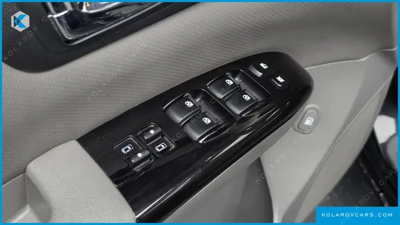 KIA CARNIVAL NEW CARNIVAL LIMOUSINE GLX
