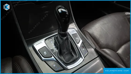 HYUNDAI GRANDEUR HG300 PREMIUM