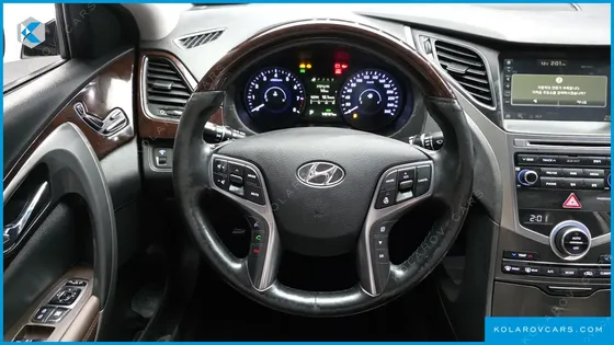 HYUNDAI GRANDEUR HG300 PREMIUM