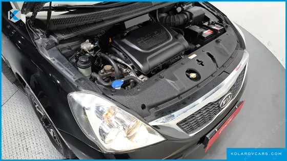 KIA CARNIVAL NEW CARNIVAL LIMOUSINE GLX
