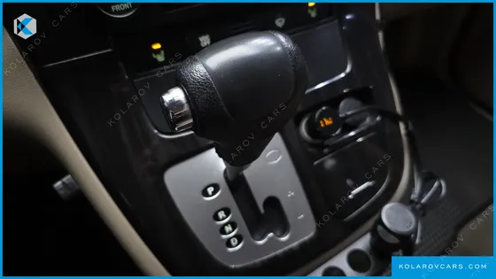 KIA CARNIVAL NEW CARNIVAL LIMOUSINE GLX