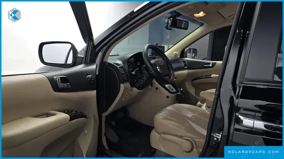 KIA CARNIVAL NEW CARNIVAL LIMOUSINE GLX