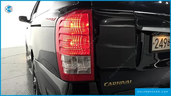 KIA CARNIVAL NEW CARNIVAL LIMOUSINE GLX