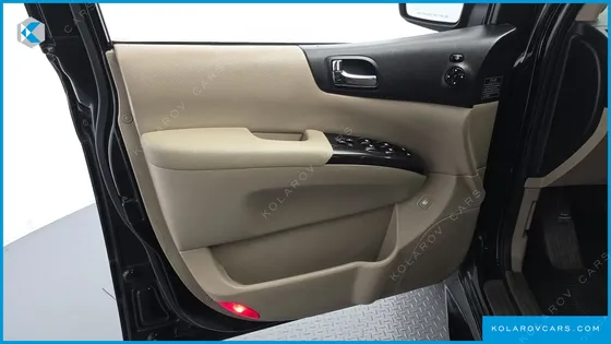 KIA CARNIVAL NEW CARNIVAL LIMOUSINE GLX