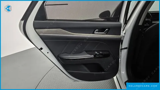 KIA K5 SIGNATURE