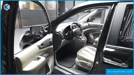 KIA CARNIVAL NEW CARNIVAL LIMOUSINE GLX