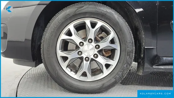 KIA CARNIVAL NEW CARNIVAL LIMOUSINE GLX
