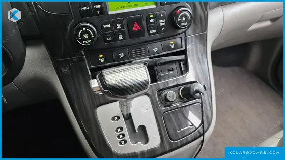 KIA CARNIVAL NEW CARNIVAL LIMOUSINE GLX