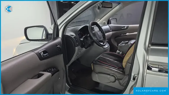 KIA CARNIVAL NEW CARNIVAL LIMOUSINE GLX
