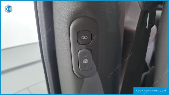KIA CARNIVAL NEW CARNIVAL LIMOUSINE GLX