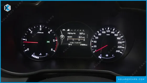 KIA CARENS 1.7 VGT NOBLESSE