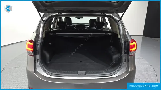 KIA CARENS 1.7 VGT NOBLESSE