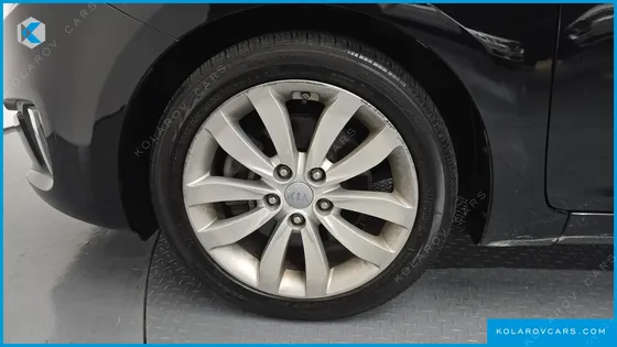 KIA CARENS 1.7 VGT LUXURY