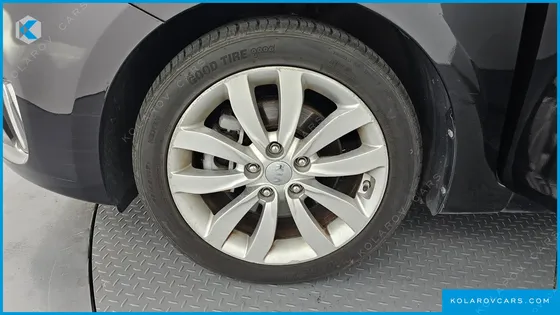 KIA CARENS 1.7 VGT PRESTIGE