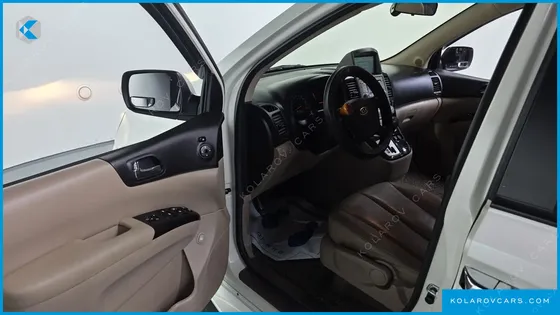 KIA CARNIVAL NEW CARNIVAL GLX