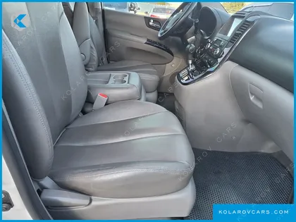 KIA CARNIVAL NEW CARNIVAL LIMOUSINE GLX