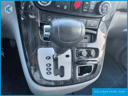 KIA CARNIVAL NEW CARNIVAL LIMOUSINE GLX