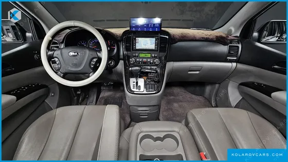 KIA CARNIVAL NEW CARNIVAL LIMOUSINE GLX