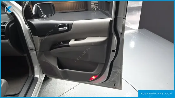 KIA CARNIVAL NEW CARNIVAL LIMOUSINE GLX