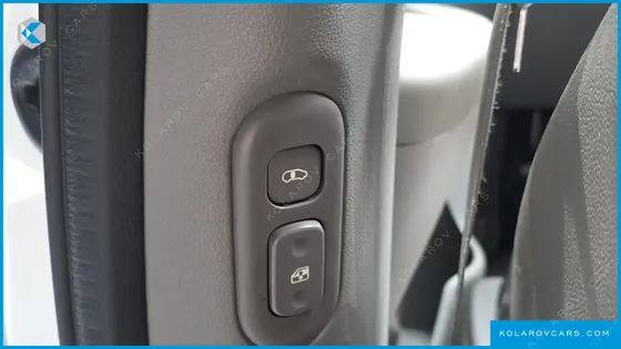 KIA CARNIVAL NEW CARNIVAL LIMOUSINE GLX