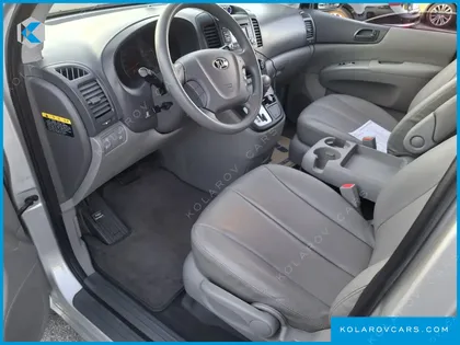 KIA CARNIVAL NEW CARNIVAL GX