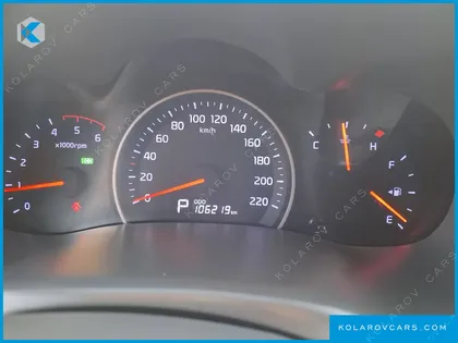 KIA CARNIVAL NEW CARNIVAL GX