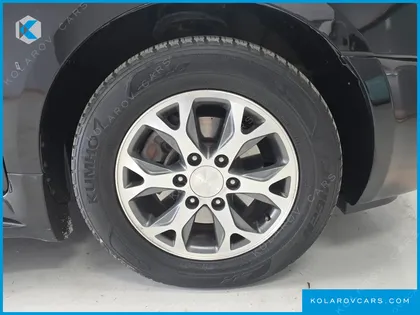 KIA CARNIVAL GRAND CARNIVAL HI LIMOUSINE GLX