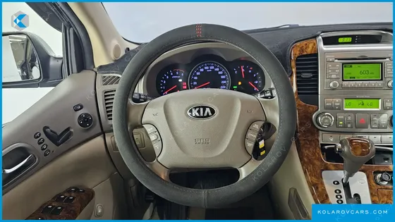 KIA CARNIVAL GRAND CARNIVAL HI LIMOUSINE GLX