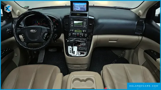 KIA CARNIVAL NEW CARNIVAL LIMOUSINE GLX