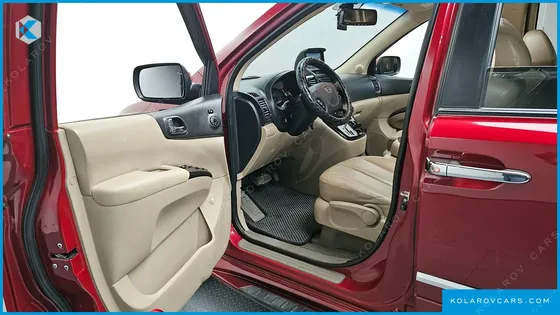 KIA CARNIVAL NEW CARNIVAL LIMOUSINE GLX