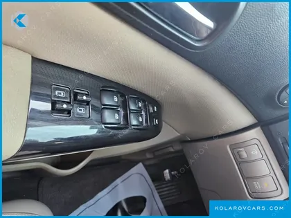 KIA CARNIVAL NEW CARNIVAL GLX