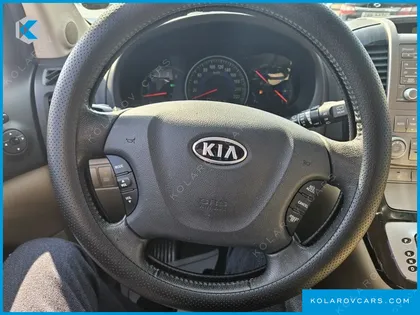 KIA CARNIVAL NEW CARNIVAL GLX
