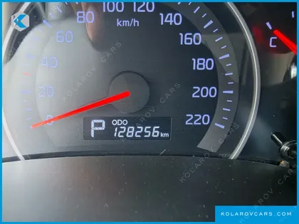 KIA CARNIVAL NEW CARNIVAL GLX