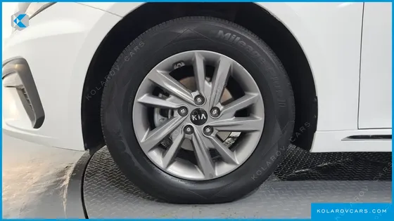 KIA K5 2.0 LPI RENTAL CAR
