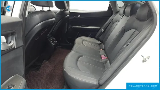 KIA K5 2.0 LPI RENTAL CAR