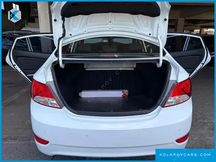 HYUNDAI ACCENT DIESEL 1.6 VGT PREMIER