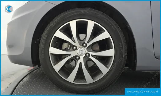HYUNDAI ACCENT DIESEL WIT 1.6 VGT PREMIUM