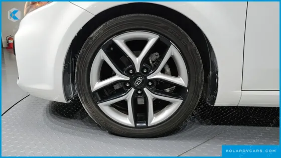 KIA FORTE 1.6 GDI PRESTIGE