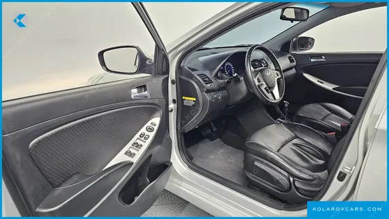HYUNDAI ACCENT 1.6 GDI TOP
