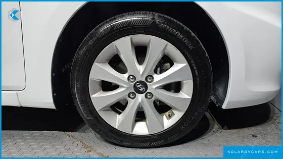 HYUNDAI ACCENT 1.4 VVT MODERN