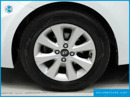 HYUNDAI ACCENT WIT 1.4 VVT MODERN