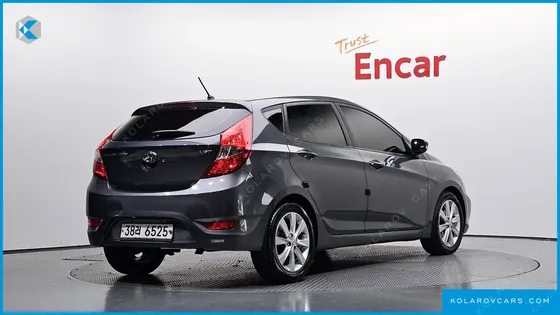 HYUNDAI ACCENT DIESEL WIT 1.6 VGT PREMIER