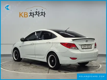 HYUNDAI ACCENT 1.4 VVT LUXURY