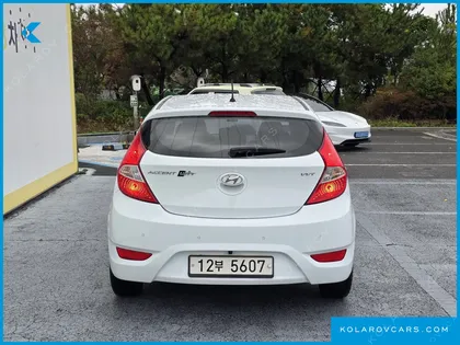 HYUNDAI ACCENT WIT 1.4 VVT MODERN