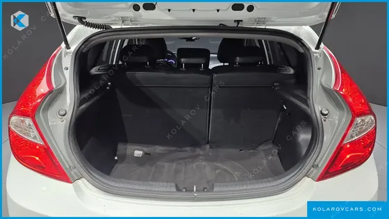 HYUNDAI ACCENT DIESEL WIT 1.6 VGT MODERN